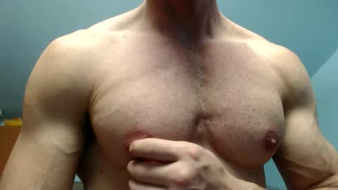 razorramon13 online show from April 24, 7:16 pm