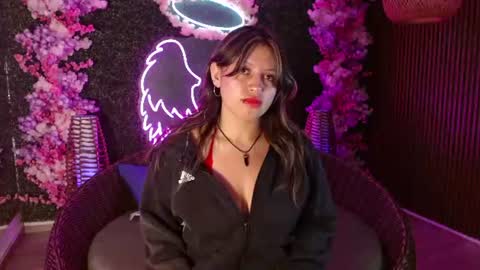 rea_black online show from July 3, 4:52 am