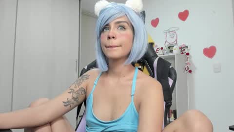 Snapshot of rea_winry chatting on February 14, 6:02 am Rea online show from February 14, 6:02 am