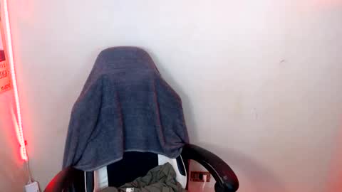 Snapshot of ready2care4youbabe chatting on May 11, 6:38 pm Beth online show from May 11, 6:38 pm
