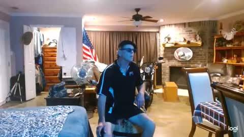 Snapshot of ready4aride2day chatting on June 2, 4:58 am ready4aride2day online show from June 2, 4:58 am