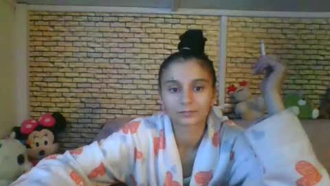 Snapshot of real_coupl3 chatting on November 20, 9:25 pm real_coupl3 online show from November 20, 9:25 pm