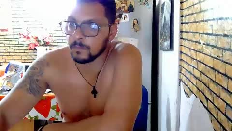 Snapshot of real_coupl3 chatting on July 20, 7:27 pm real_coupl3 online show from July 20, 7:27 pm