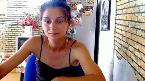 Snapshot of real_coupl3 chatting on August 9, 9:36 am real_coupl3 online show from August 9, 9:36 am