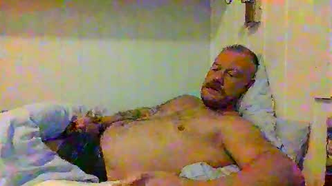Snapshot of real_viking1 chatting on October 5, 6:34 am real_viking1 online show from October 5, 6:34 am