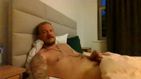 Snapshot of real_viking1 chatting on October 12, 4:28 pm real_viking1 online show from October 12, 4:28 pm