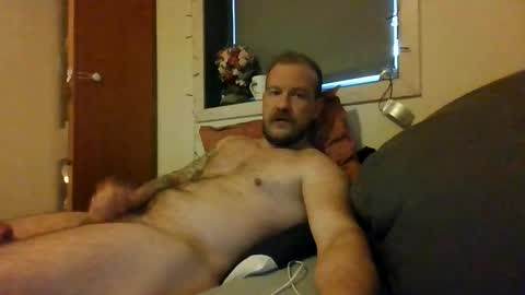 Snapshot of real_viking1 chatting on October 19, 10:05 am real_viking1 online show from October 19, 10:05 am