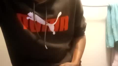 Snapshot of realbornjamaican255 chatting on December 30, 7:04 am RealbornJamaican online show from December 30, 7:04 am