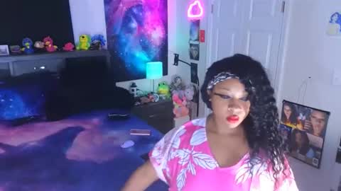 Snapshot of realgoddessdream chatting on May 13, 2:53 am realgoddessdream online show from May 13, 2:53 am