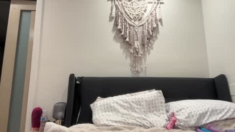 Snapshot of realjadebri chatting on January 19, 2:25 am Jade online show from January 19, 2:25 am