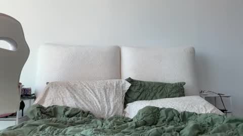 Snapshot of realjadebri chatting on September 9, 12:54 am Jade online show from September 9, 12:54 am