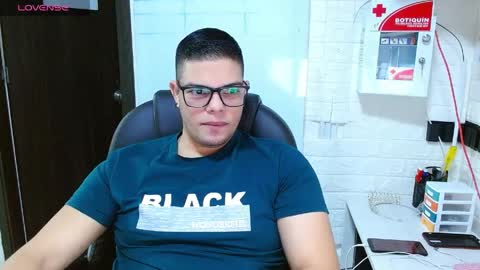 Snapshot of realjoel chatting on May 29, 12:03 pm Joel online show from May 29, 12:03 pm