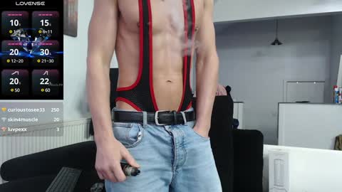 Snapshot of reallyman7 chatting on December 27, 8:13 am Ask me online show from December 27, 8:13 am