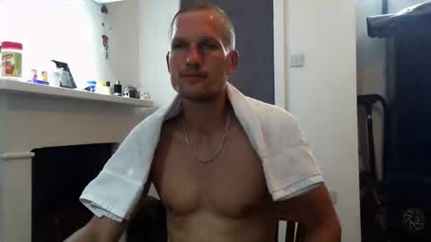 Snapshot of reallyman7 chatting on May 24, 9:42 pm Ask me online show from May 24, 9:42 pm