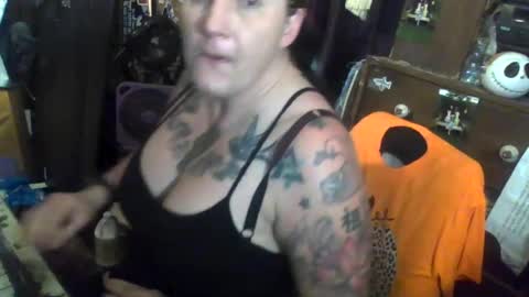 Snapshot of reallyredrum69th chatting on July 19, 5:16 pm reallyredrum69th online show from July 19, 5:16 pm