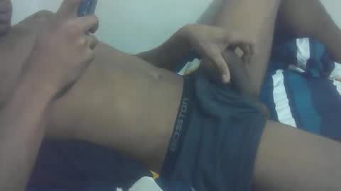 Snapshot of realmenol24k chatting on March 4, 2:28 am SexyFlacko online show from March 4, 2:28 am