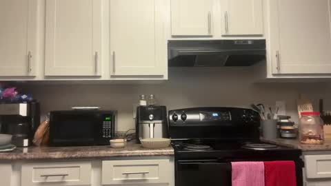 Preston  Stella online show from February 5, 2:26 pm