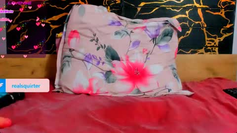 Snapshot of realsquirter chatting on March 2, 5:54 am realsquirter online show from March 2, 5:54 am