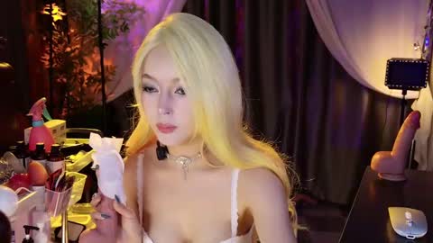 Snapshot of reaowna___ chatting on October 1, 12:00 pm reaowna___ online show from October 1, 12:00 pm