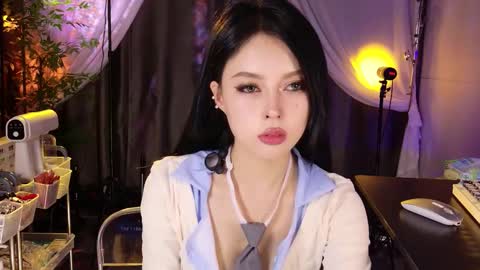 Snapshot of reaowna___ chatting on November 11, 2:50 pm reaowna___ online show from November 11, 2:50 pm