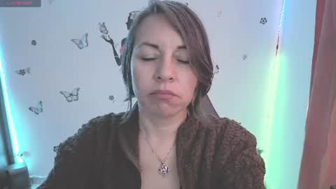 Snapshot of rebbeca09 chatting on July 16, 1:06 pm Rebbeca online show from July 16, 1:06 pm
