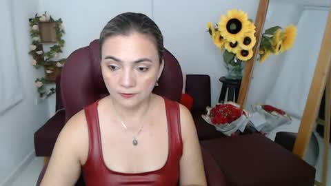 Snapshot of rebeca_milf chatting on July 16, 2:34 pm REBECA online show from July 16, 2:34 pm