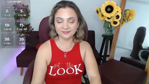 Snapshot of rebeca_milf chatting on July 28, 3:21 pm REBECA online show from July 28, 3:21 pm
