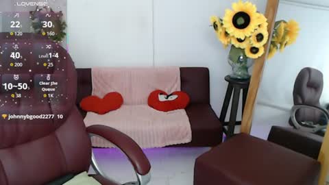 Snapshot of rebeca_milf chatting on July 28, 4:39 pm REBECA online show from July 28, 4:39 pm