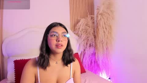 rebeca_taylor_ online show from March 24, 3:00 am