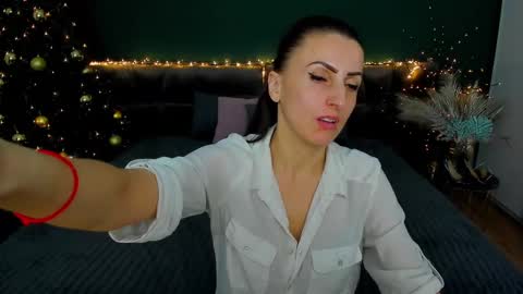rebecca_diamonds online show from January 5, 3:55 pm