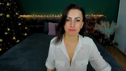 rebecca_diamonds online show from January 9, 9:27 am