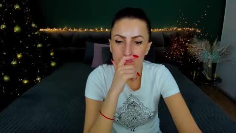 rebecca_diamonds online show from January 12, 9:08 am