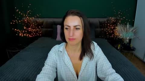 rebecca_diamonds online show from January 23, 3:22 pm