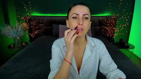 rebecca_diamonds online show from January 29, 6:43 am