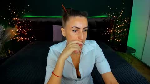rebecca_diamonds online show from September 29, 5:34 am