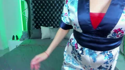rebecca_diamonds online show from November 23, 6:02 am