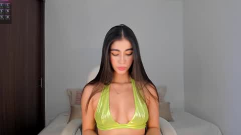 Snapshot of rebeccabaxter chatting on February 21, 2:59 pm Rebecca online show from February 21, 2:59 pm