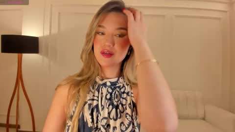 Snapshot of rebeccahudson_ chatting on November 23, 5:57 pm Rebe online show from November 23, 5:57 pm