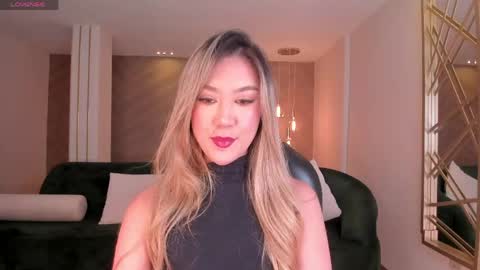 Snapshot of rebeccahudson_ chatting on May 4, 8:05 pm Rebe online show from May 4, 8:05 pm