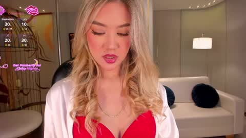 Snapshot of rebeccahudson_ chatting on May 30, 6:16 pm Rebe online show from May 30, 6:16 pm