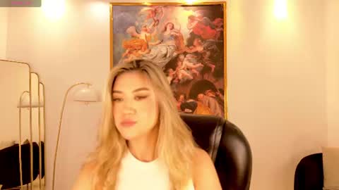 Snapshot of rebeccahudson_ chatting on June 13, 7:56 pm Rebe online show from June 13, 7:56 pm
