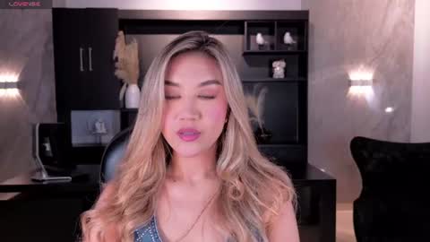 Snapshot of rebeccahudson_ chatting on June 14, 6:21 pm Rebe online show from June 14, 6:21 pm