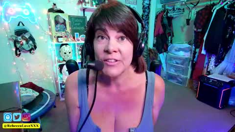 Rebecca Love online show from October 20, 10:43 pm