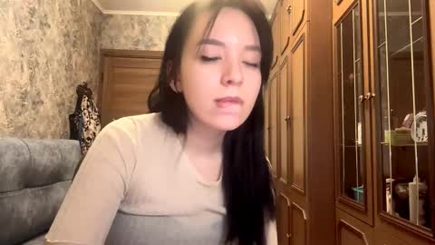 Snapshot of rebeckakirscht chatting on December 5, 2:25 pm Sofia online show from December 5, 2:25 pm