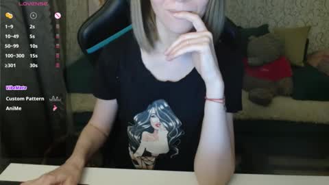 Snapshot of rebesaolset chatting on October 2, 3:41 pm RebesaOlset online show from October 2, 3:41 pm