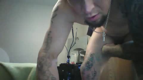 recka810 online show from April 23, 9:28 pm