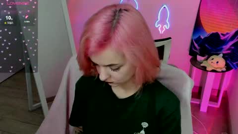 Bestie online show from February 15, 4:56 pm