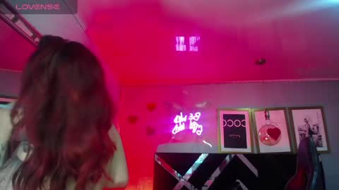 Snapshot of red_bunny_v chatting on June 2, 1:13 pm Hi Stream 800am to 200pm online show from June 2, 1:13 pm