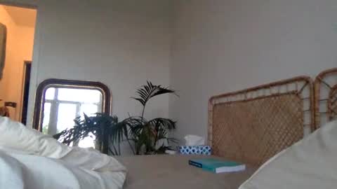 Snapshot of red_cat_93 chatting on May 18, 7:20 pm red_cat_93 online show from May 18, 7:20 pm