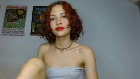 Snapshot of red_chanty chatting on April 8, 12:32 am Lorena online show from April 8, 12:32 am